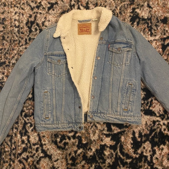Levi’s Sherpa jacket - Picture 1 of 2